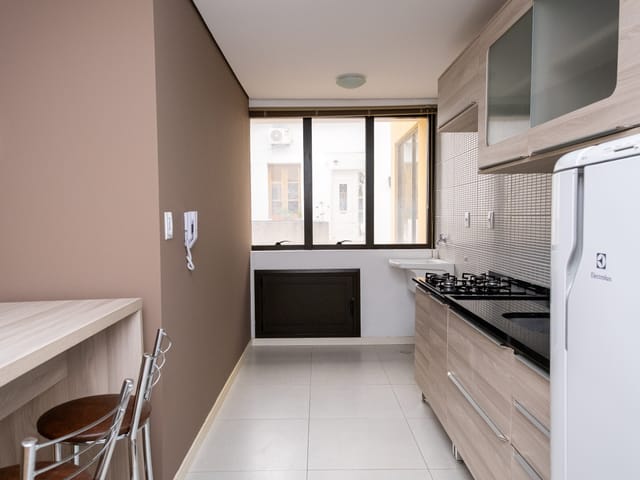 Loft 1 quarto e 1 banheiro, para alugar, no bairro Centro em Pelotas