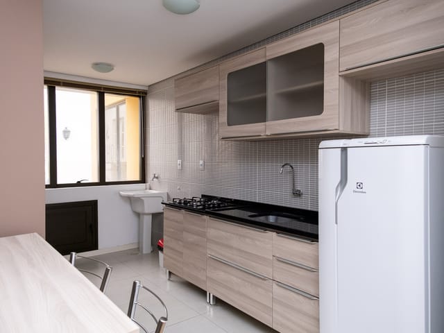 Loft 1 quarto e 1 banheiro, para alugar, no bairro Centro em Pelotas