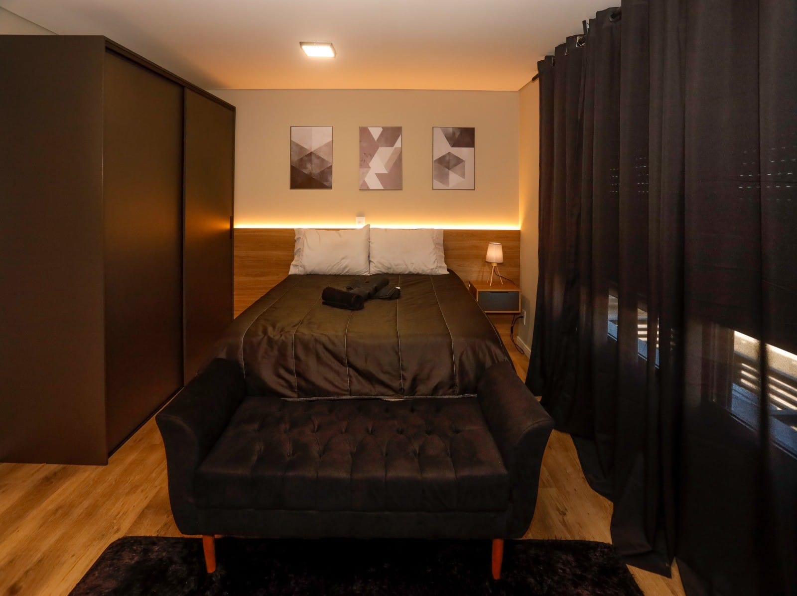 Loft mobiliado à venda no Canto, Parque Una - com 27m², 1 quarto, móveis planejados e sol da manhã. 3