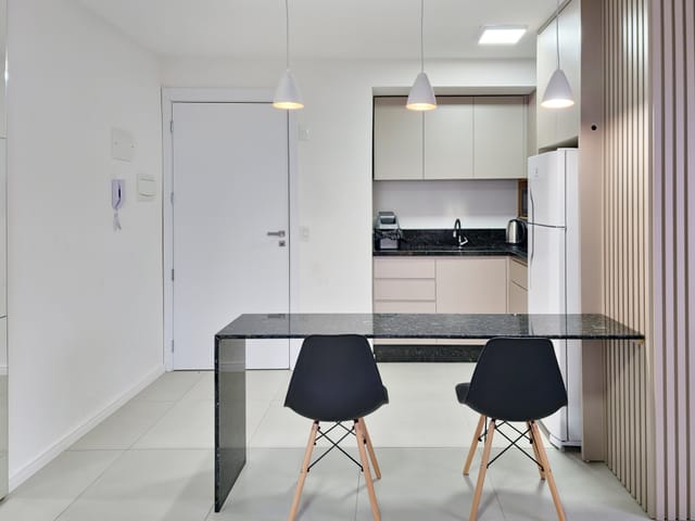 Loft 1 quarto e 1 banheiro, para alugar, no bairro Centro em Pelotas