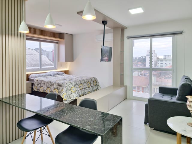 Loft 1 quarto e 1 banheiro, para alugar, no bairro Centro em Pelotas