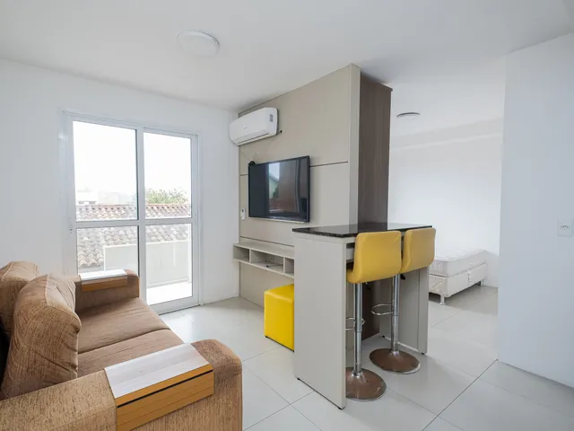 Loft com 35m² 1 quarto e 1 banheiro, para alugar, no bairro Centro em Pelotas