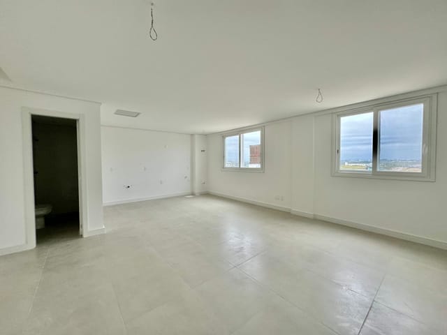 Loft 1 quarto e 1 banheiro, à venda, no bairro Três Vendas em Pelotas