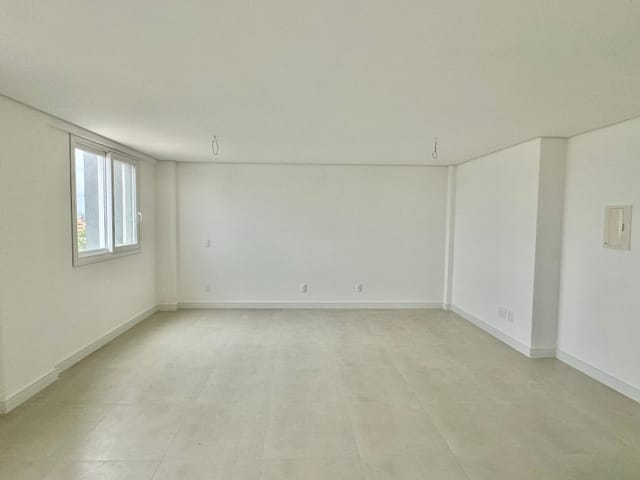 Loft 1 quarto e 1 banheiro, à venda, no bairro Três Vendas em Pelotas
