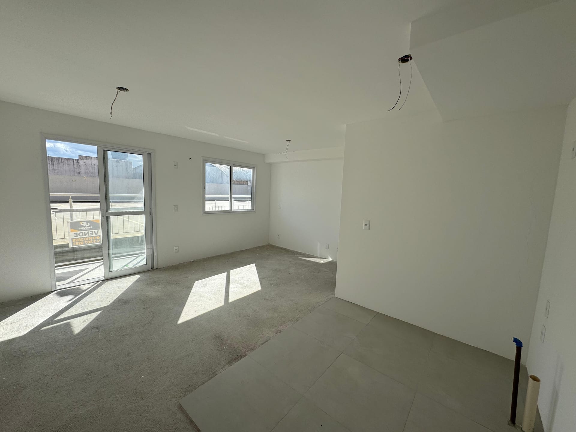 Loft à venda no Ello Studios, Centro de Pelotas, 23m², 1 dormitório, aceita pets, churrasqueira e ótima infraestrutura no condomínio!