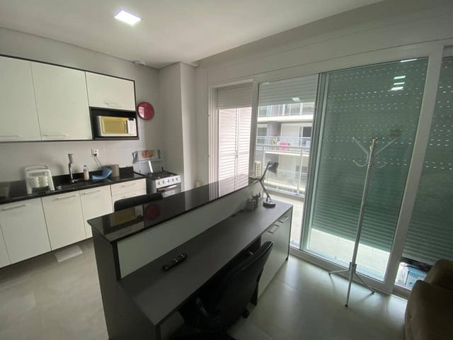 Loft 1 quarto e 1 banheiro, à venda, no bairro Centro em Pelotas