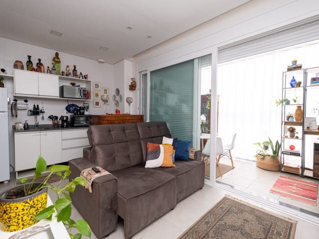 Loft 1 quarto e 1 banheiro, à venda ou para alugar, no bairro Centro em Pelotas