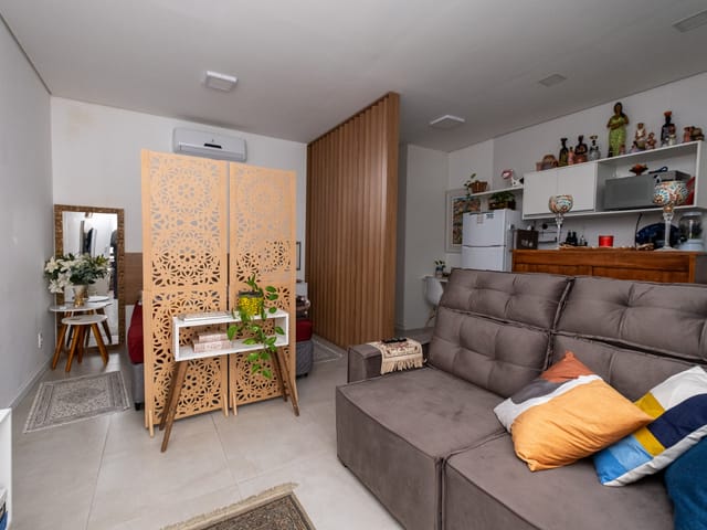 Loft 1 quarto e 1 banheiro, à venda ou para alugar, no bairro Centro em Pelotas