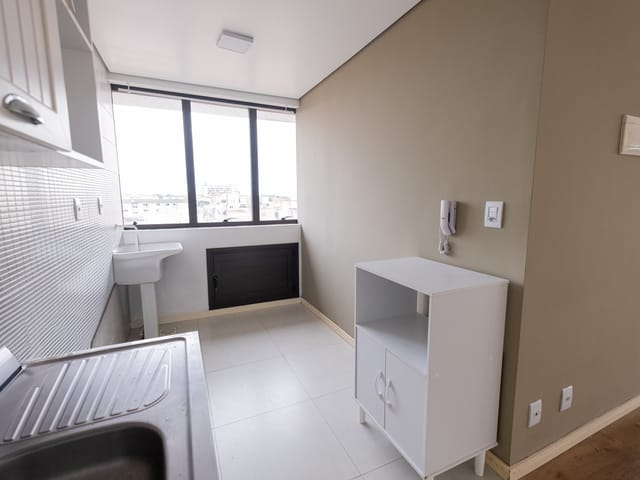 Loft 1 quarto e 1 banheiro, para alugar, no bairro Centro em Pelotas