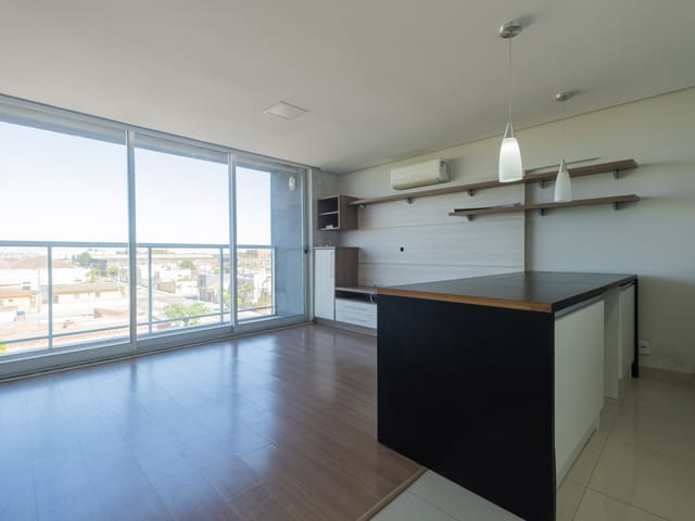 Loft 1 quarto e 1 banheiro, para alugar, no bairro Centro em Pelotas