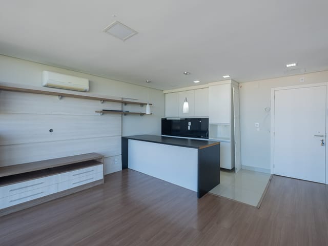 Loft 1 quarto e 1 banheiro, para alugar, no bairro Centro em Pelotas