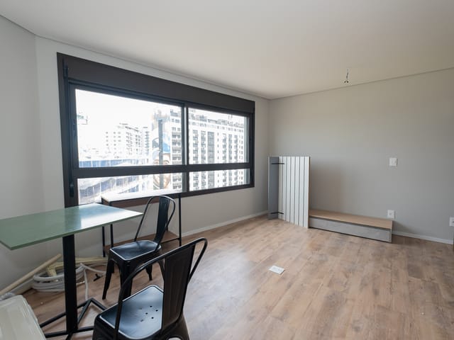 Loft à venda ou para alugar, no bairro Areal em Pelotas