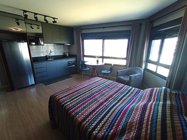 Loft 1 quarto e 1 banheiro, à venda, no bairro São Gonçalo em Pelotas