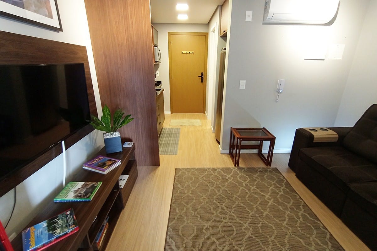 Loft mobiliado à venda no Inn, Parque Una: com 32 m², 1 quarto, ambientes integrados e móveis planejados.