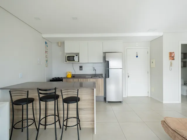 Loft com 72m² 1 quarto e 1 banheiro, para alugar, no bairro Centro em Pelotas