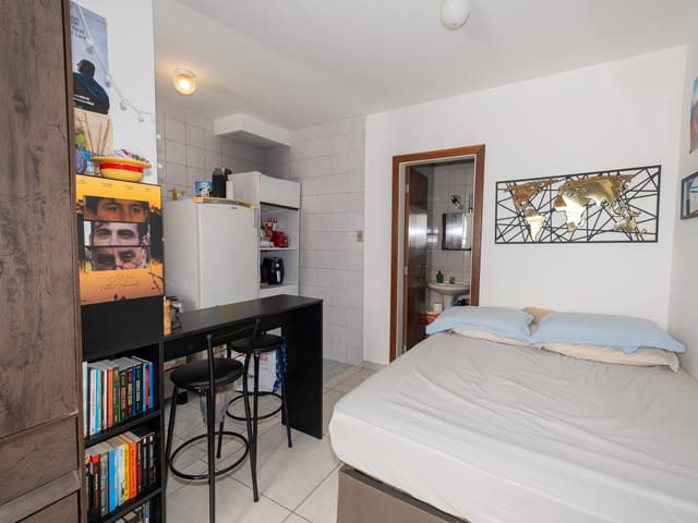 Foto do Loft - Loft mobiliado disponível para locação no Centro de Pelotas RS com excelente localização, praticidade e conforto em ambiente moderno | UP Imóveis