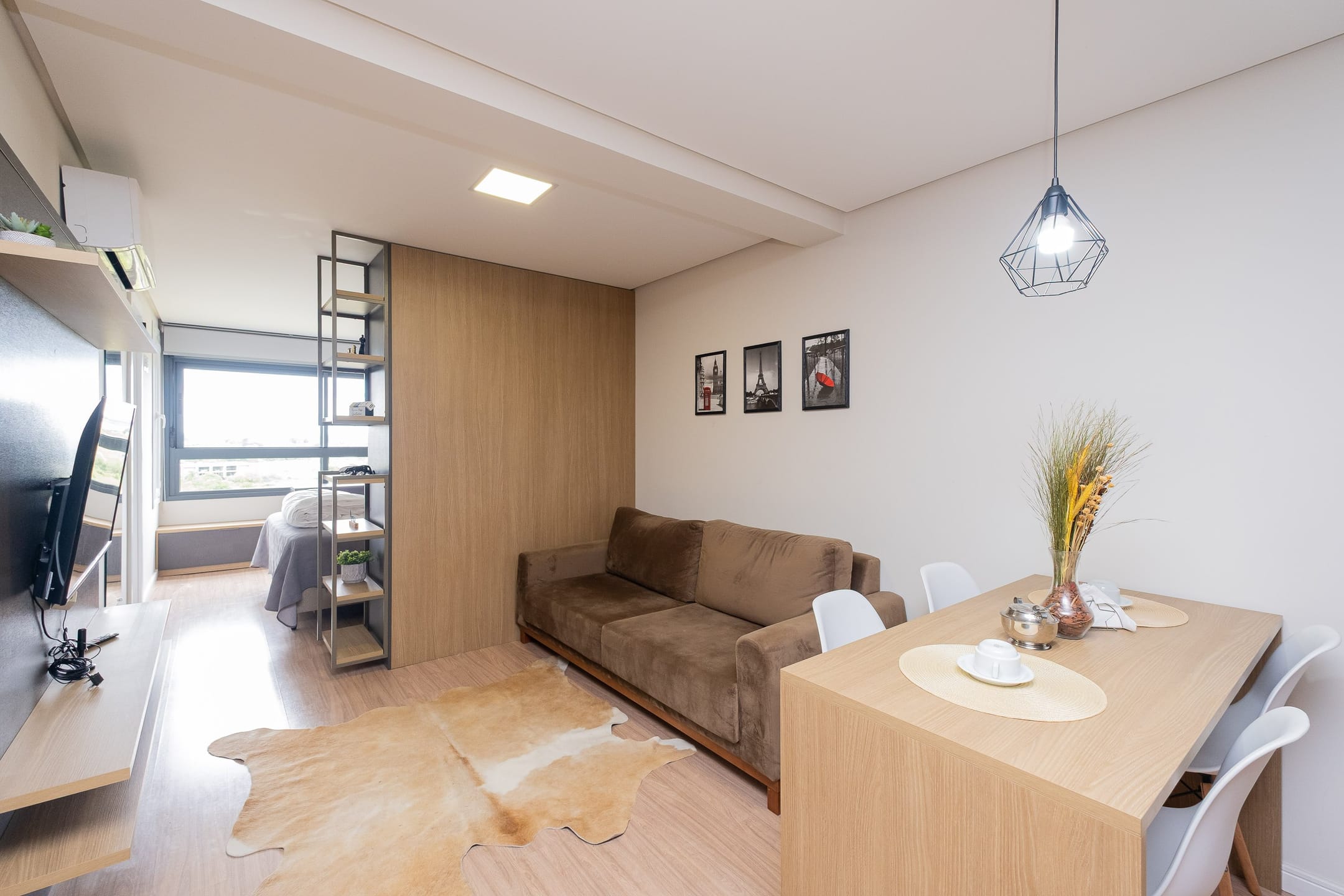 Loft mobiliado para venda e locação no Flow, Parque Una - 33 m², 1 quarto, móveis planejados, andar alto e vaga.