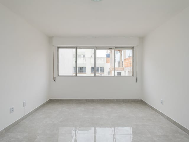 Loft com 38m² 1 quarto e 1 banheiro, para alugar, no bairro Centro em Pelotas