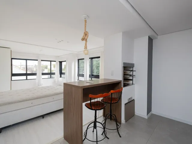 Loft 1 quarto e 1 banheiro, para alugar, no bairro Centro em Pelotas