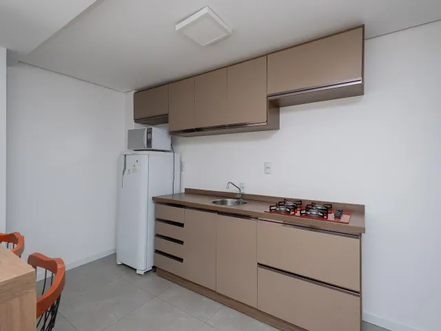 Loft 1 quarto e 1 banheiro, para alugar, no bairro Centro em Pelotas