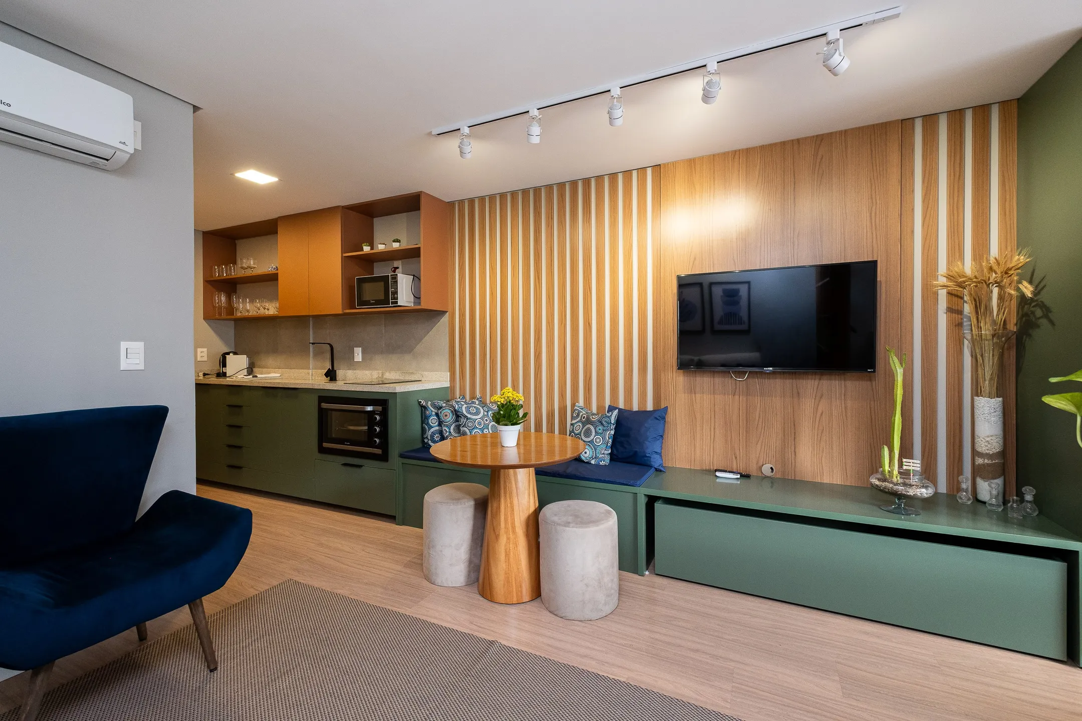 Apartamento mobiliado à venda no Inn, Parque Una - 35 m², 1 quarto, acabamentos de alto padrão e sacada com face Norte. 3