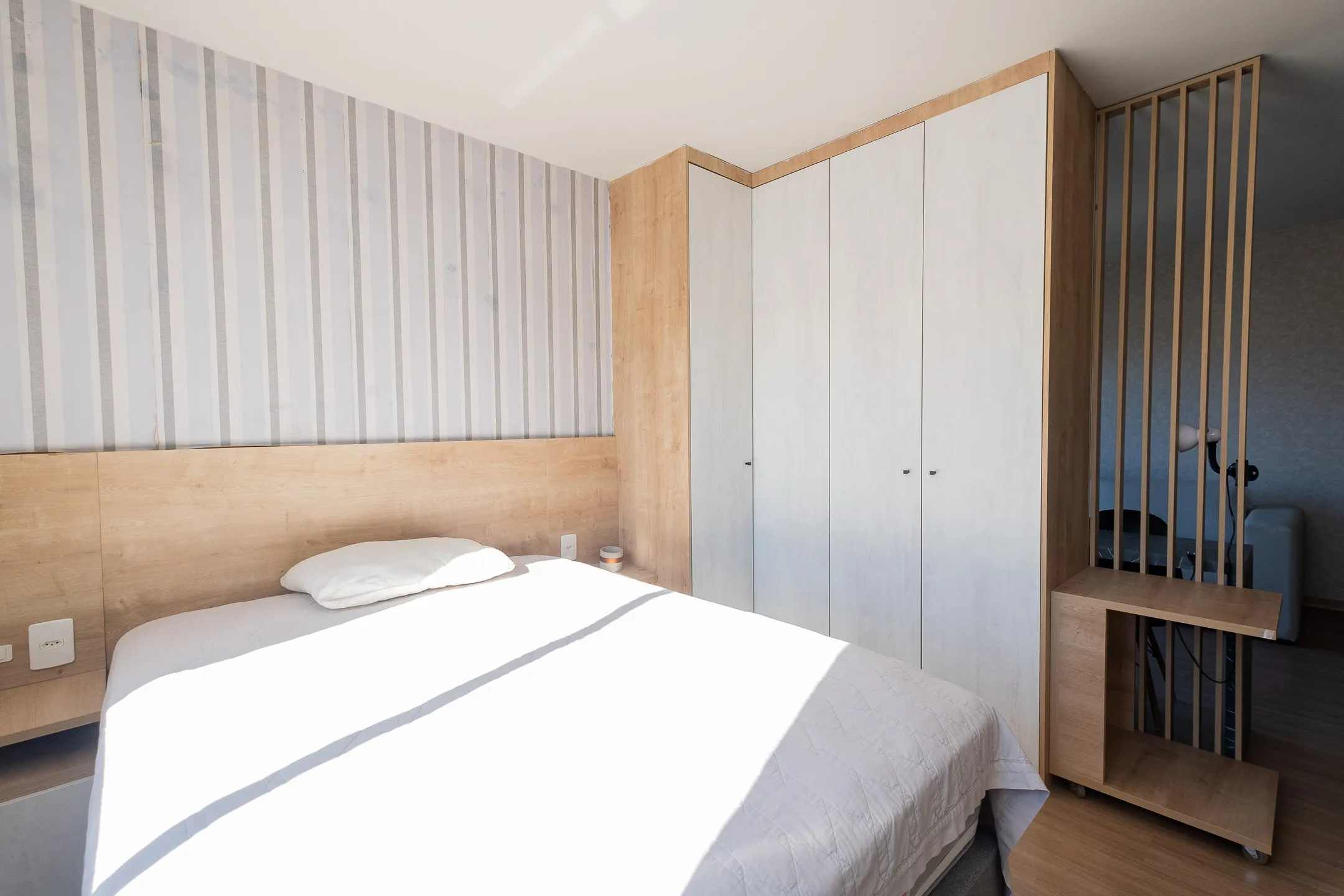Loft Mobiliado para Aluguel no Bairro Três Vendas em Pelotas RS com Vaga de Garagem, Sacada e Excelente Localização Residencial - 7