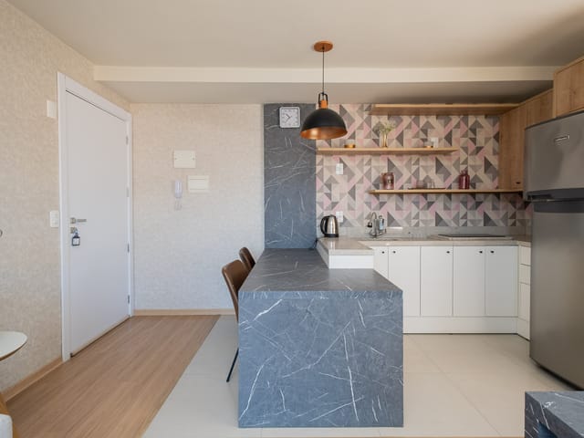 Loft 1 quarto e 1 banheiro, para alugar, no bairro Centro em Pelotas