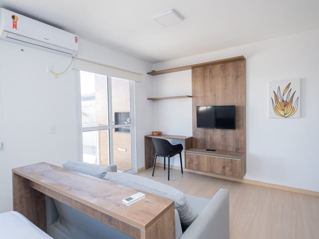 Loft 1 quarto e 1 banheiro, para alugar, no bairro Centro em Pelotas