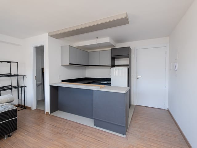 Loft 1 quarto e 1 banheiro, para alugar, no bairro Centro em Pelotas