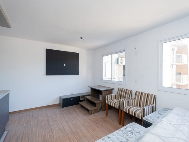 Loft 1 quarto e 1 banheiro, para alugar, no bairro Centro em Pelotas