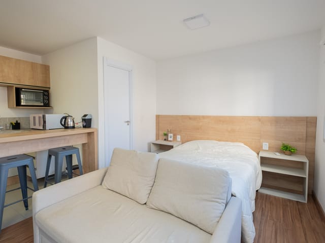 Loft 1 quarto e 1 banheiro, para alugar, no bairro Centro em Pelotas