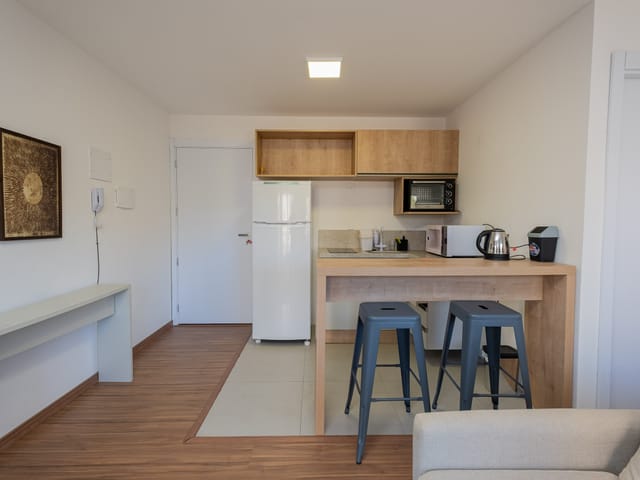Loft 1 quarto e 1 banheiro, para alugar, no bairro Centro em Pelotas