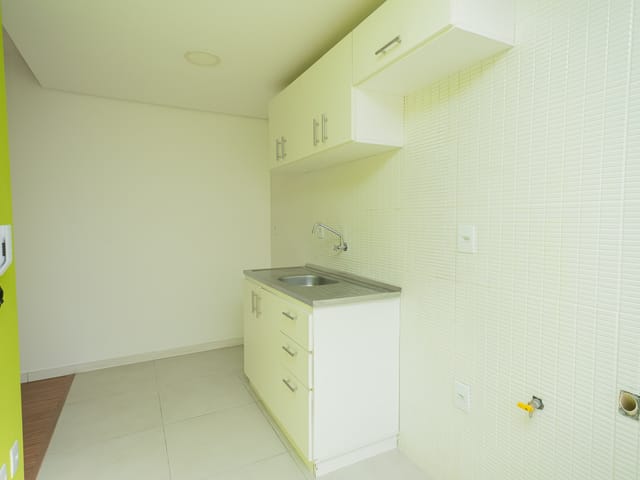Loft 1 quarto e 1 banheiro, para alugar, no bairro Centro em Pelotas