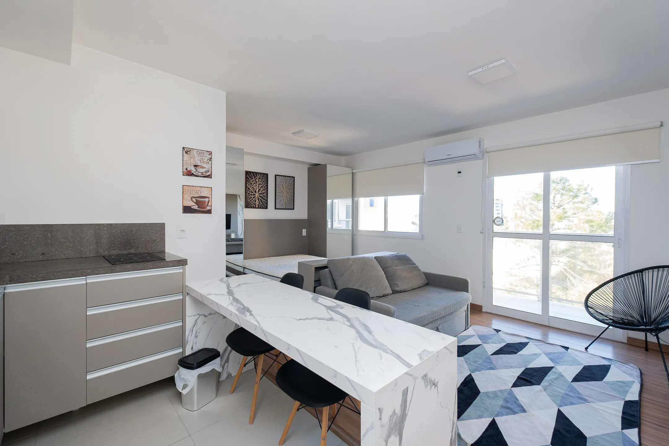 Loft Mobiliado com Vaga de Garagem para Locação no Bairro Três Vendas em Pelotas RS, Conforto, Praticidade e Excelente Localização