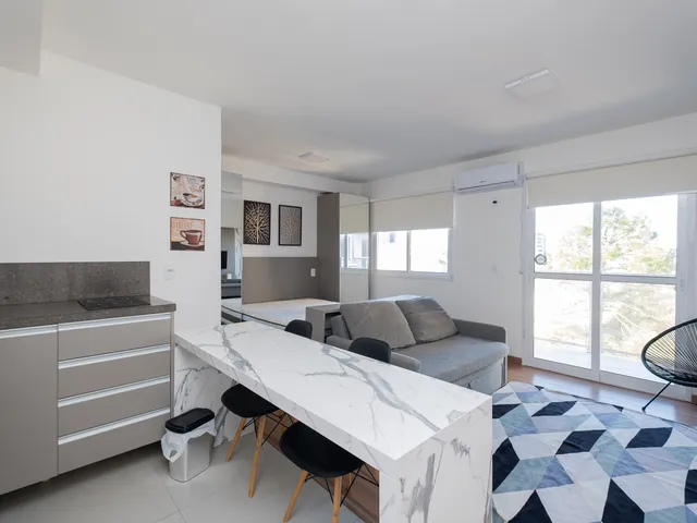 Loft com 27m² 1 quarto e 1 banheiro, para alugar, no bairro Centro em Pelotas