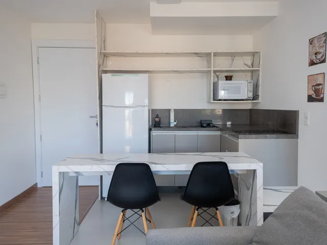 Loft com 27m² 1 quarto e 1 banheiro, para alugar, no bairro Centro em Pelotas