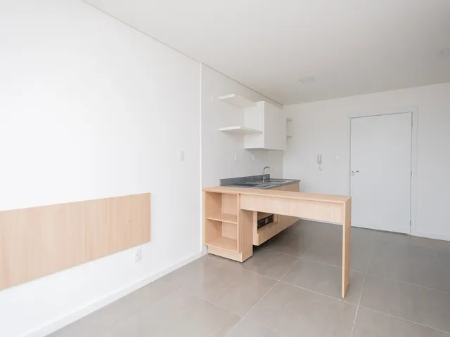 Loft 1 quarto e 1 banheiro, para alugar, no bairro Centro em Pelotas