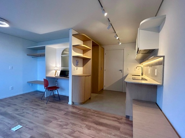 Loft com 27m² 1 quarto e 1 banheiro, à venda, no bairro Areal em Pelotas