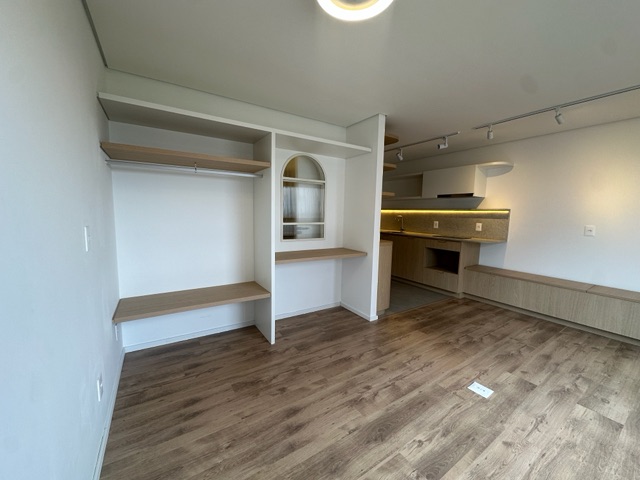 Loft com 27m² 1 quarto e 1 banheiro, à venda, no bairro Areal em Pelotas