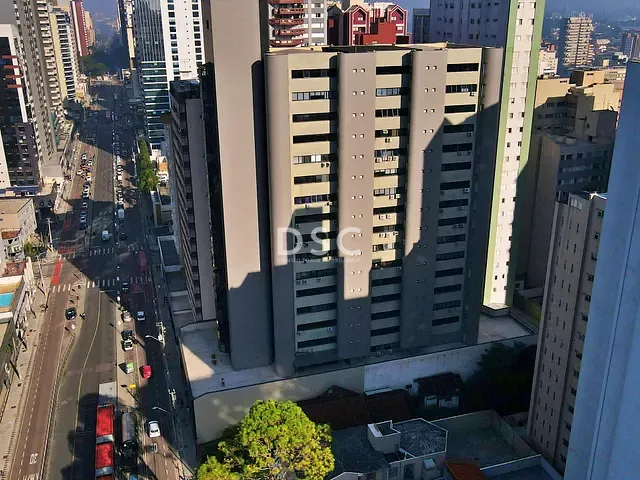 Laje com 1000m², para alugar, no bairro Centro em Curitiba