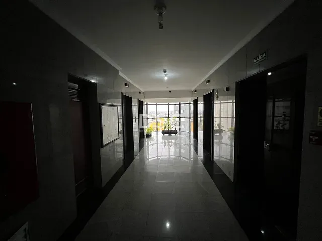Laje com 1000m², para alugar, no bairro Centro em Curitiba