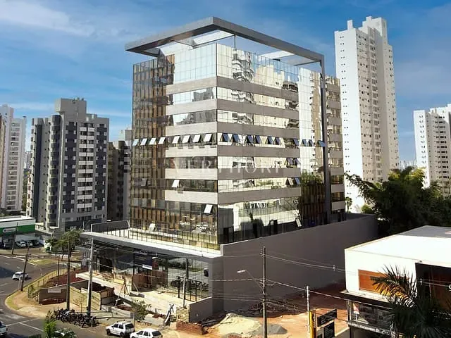 Laje à venda, no bairro Gleba Fazenda Palhano em Londrina