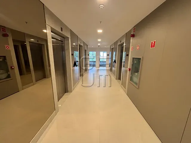 Laje à venda ou para alugar, no bairro Gleba Fazenda Palhano em Londrina