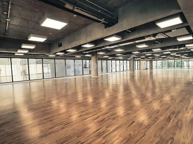 Laje para alugar, no bairro Pinheiros em São Paulo