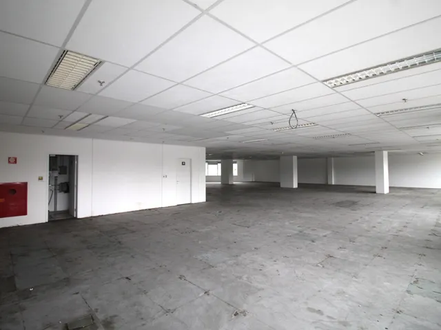 Laje para alugar, no bairro Alphaville Centro Industrial e Empresarial/Alphaville. em Barueri