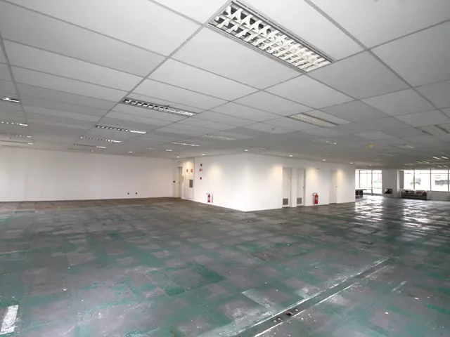 Laje para alugar, no bairro Alphaville Centro Industrial e Empresarial/Alphaville. em Barueri