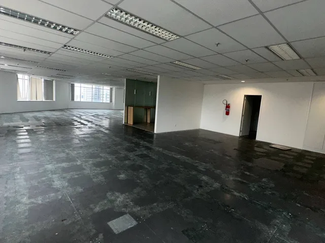 Laje para alugar, no bairro Alphaville Centro Industrial e Empresarial/Alphaville. em Barueri