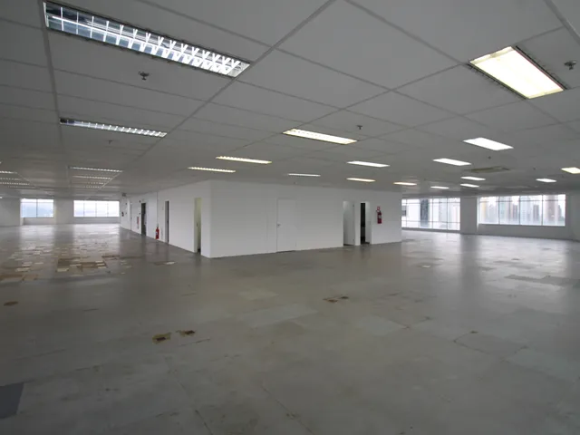 Laje para alugar, no bairro Alphaville Centro Industrial e Empresarial/Alphaville. em Barueri