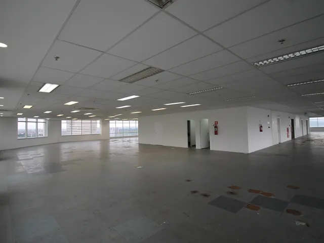 Laje para alugar, no bairro Alphaville Centro Industrial e Empresarial/Alphaville. em Barueri