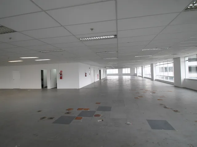 Laje para alugar, no bairro Alphaville Centro Industrial e Empresarial/Alphaville. em Barueri